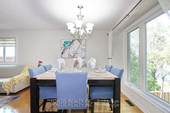 Photo 8 at 72 SHELDRAKE Court, Brampton South, Brampton