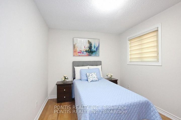 Photo 24 at 72 SHELDRAKE Court, Brampton South, Brampton