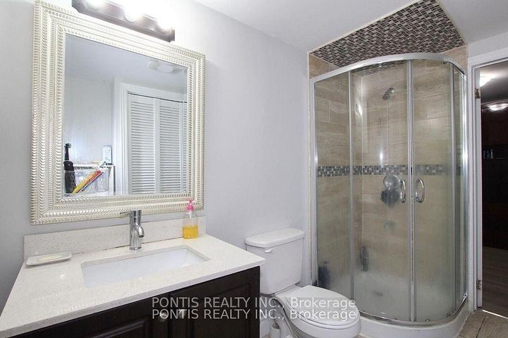 Photo 34 at 72 SHELDRAKE Court, Brampton South, Brampton