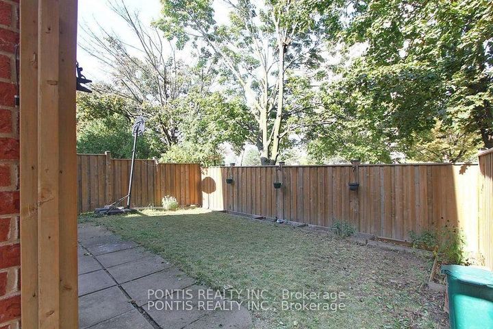 Photo 35 at 72 SHELDRAKE Court, Brampton South, Brampton