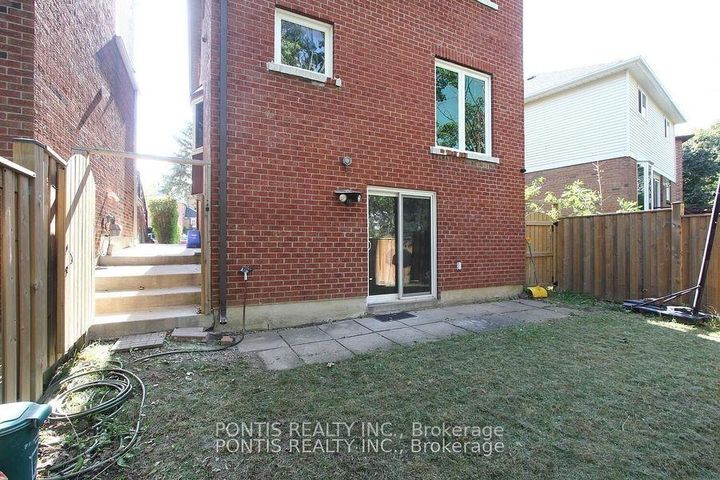 Photo 36 at 72 SHELDRAKE Court, Brampton South, Brampton