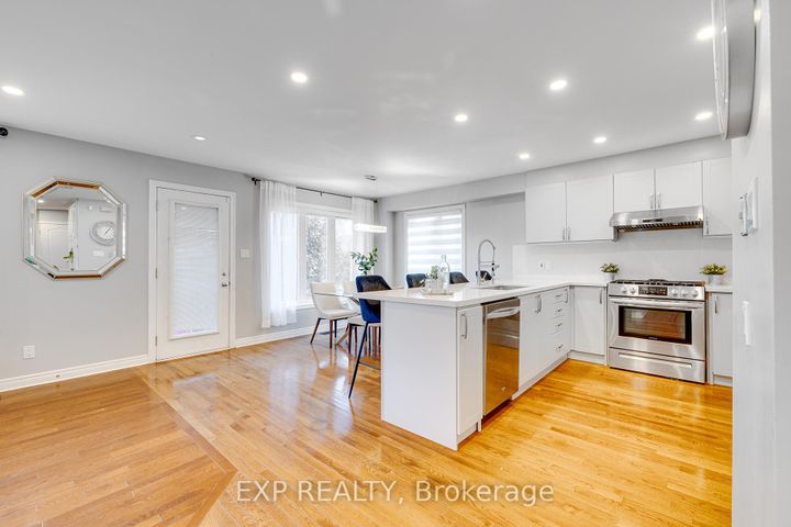 Photo 7 at 44 Pentland Road, Waterdown, Hamilton
