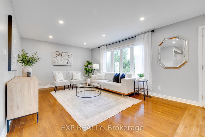 Photo 12 at 44 Pentland Road, Waterdown, Hamilton