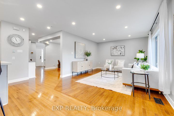 Photo 14 at 44 Pentland Road, Waterdown, Hamilton