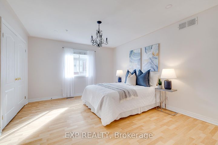 Photo 24 at 44 Pentland Road, Waterdown, Hamilton