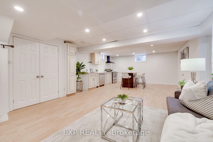 Photo 27 at 44 Pentland Road, Waterdown, Hamilton