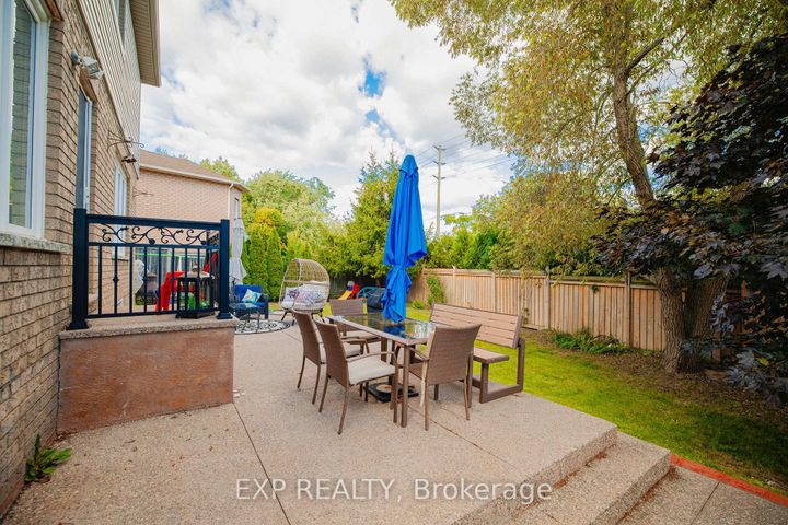 Photo 36 at 44 Pentland Road, Waterdown, Hamilton