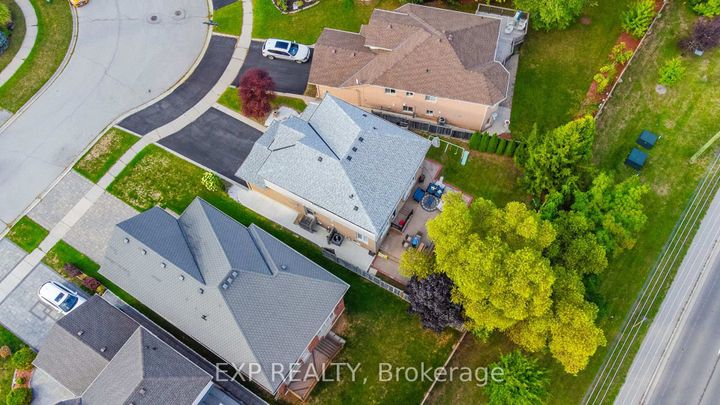 Photo 40 at 44 Pentland Road, Waterdown, Hamilton