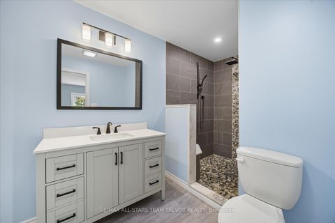 Photo 12 at 28 Virginia Boulevard, Virginia, Georgina