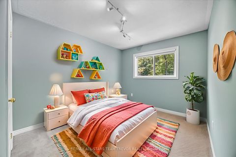 Photo 15 at 28 Virginia Boulevard, Virginia, Georgina