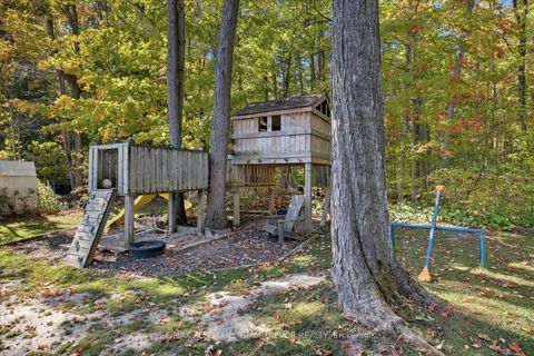 Photo 41 at 28 Virginia Boulevard, Virginia, Georgina