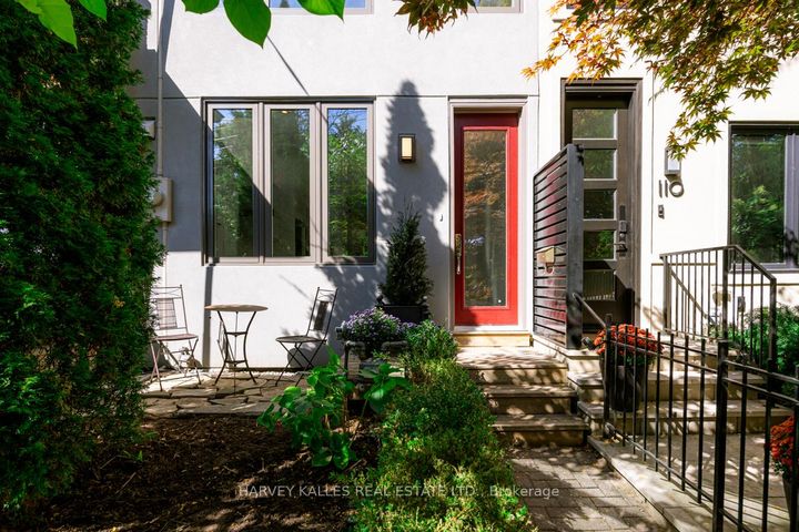 Photo 2 at 108 Shaftesbury Avenue, Moore Park, Toronto
