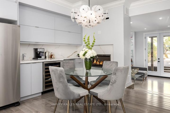 Photo 7 at 108 Shaftesbury Avenue, Moore Park, Toronto