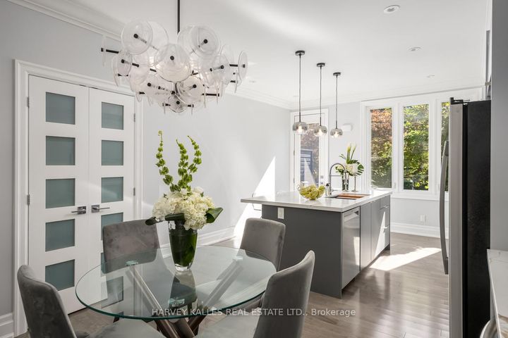Photo 9 at 108 Shaftesbury Avenue, Moore Park, Toronto