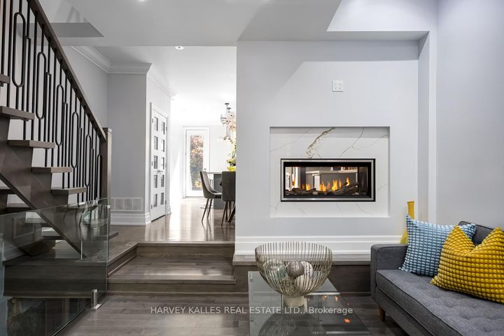 Photo 11 at 108 Shaftesbury Avenue, Moore Park, Toronto