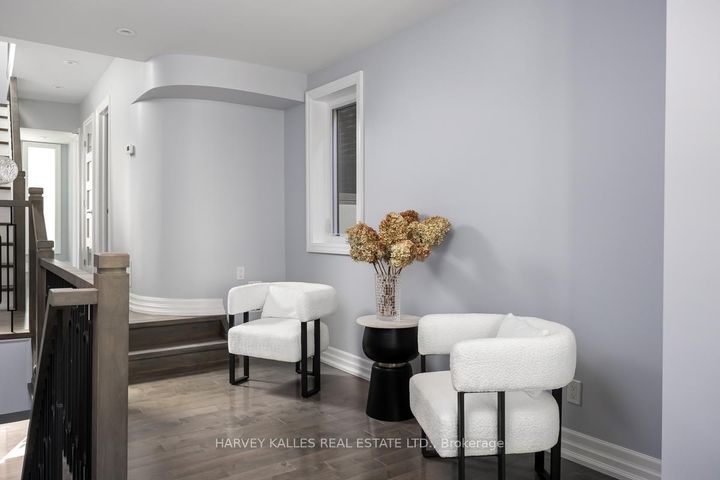 Photo 13 at 108 Shaftesbury Avenue, Moore Park, Toronto