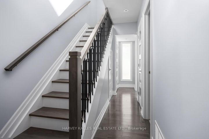 Photo 23 at 108 Shaftesbury Avenue, Moore Park, Toronto