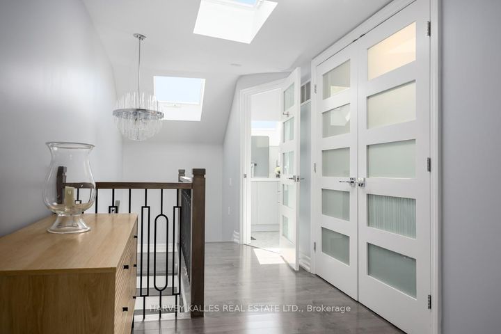 Photo 24 at 108 Shaftesbury Avenue, Moore Park, Toronto