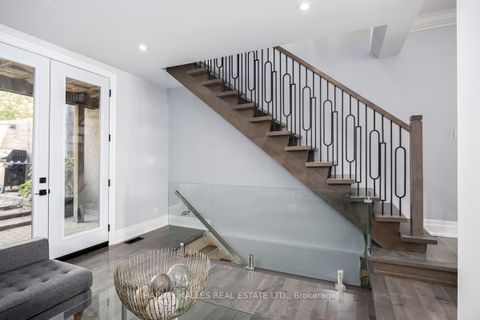 Photo 12 at 108 Shaftesbury Avenue, Moore Park, Toronto