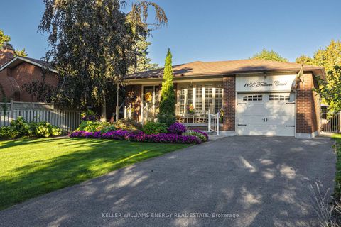 Photo 1 at 1158 Trillium Court, Centennial, Oshawa