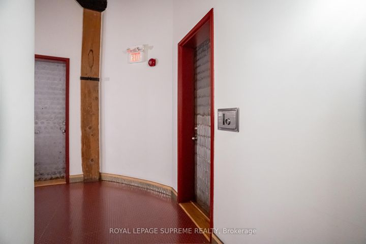 Photo 4 at 10 - 371 Wallace Avenue, Junction, Toronto