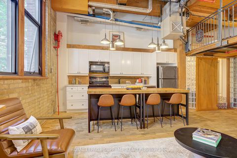 Photo 10 at 10 - 371 Wallace Avenue, Junction, Toronto