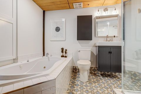 Photo 17 at 10 - 371 Wallace Avenue, Junction, Toronto