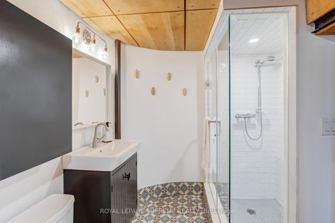 Photo 18 at 10 - 371 Wallace Avenue, Junction, Toronto