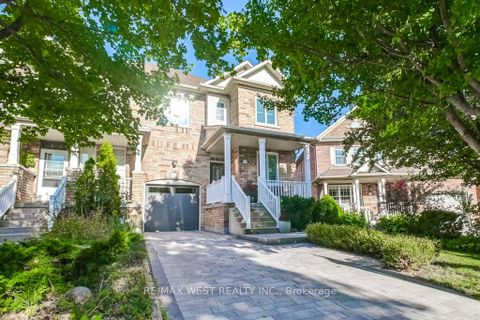 Photo 1 at 31 Watkins Glen Crescent, Bayview Wellington, Aurora