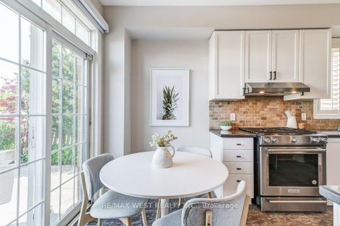Photo 16 at 31 Watkins Glen Crescent, Bayview Wellington, Aurora