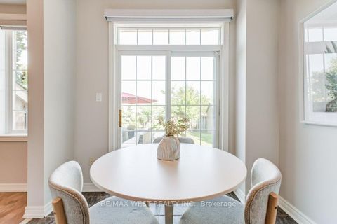 Photo 18 at 31 Watkins Glen Crescent, Bayview Wellington, Aurora