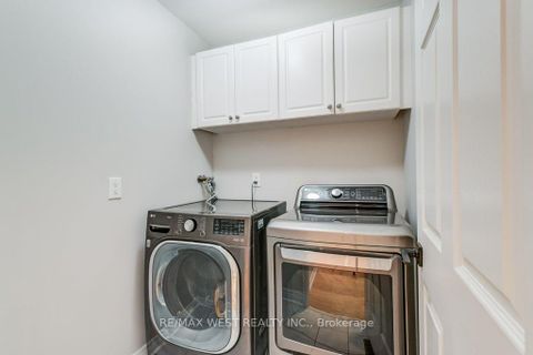 Photo 32 at 31 Watkins Glen Crescent, Bayview Wellington, Aurora