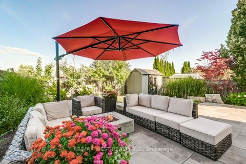Photo 41 at 31 Watkins Glen Crescent, Bayview Wellington, Aurora