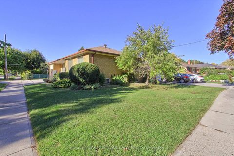 Photo 4 at 79 Sun Row Drive, Richview, Toronto