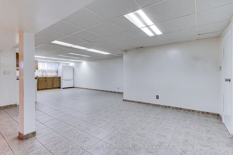 Photo 34 at 79 Sun Row Drive, Richview, Toronto