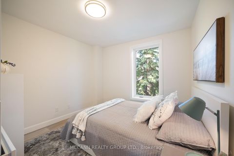 Photo 22 at 217 Pearson Avenue, Swansea, Toronto