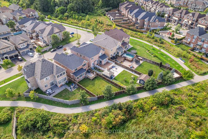 Photo 6 at 4 Mugford Crescent, Bram West, Brampton