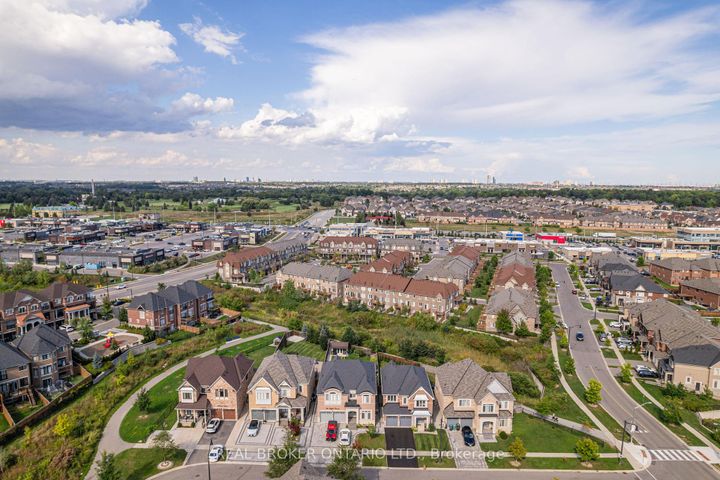 Photo 9 at 4 Mugford Crescent, Bram West, Brampton