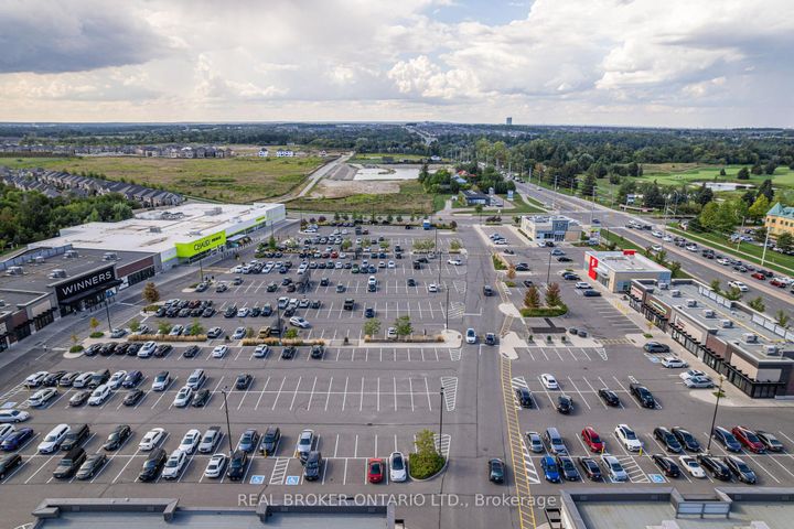 Photo 10 at 4 Mugford Crescent, Bram West, Brampton