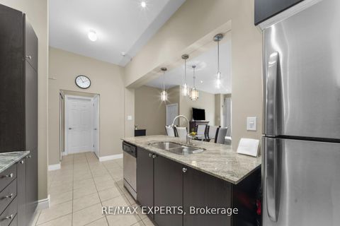 Photo 9 at 105 - 10211 Keele Street, Maple, Vaughan