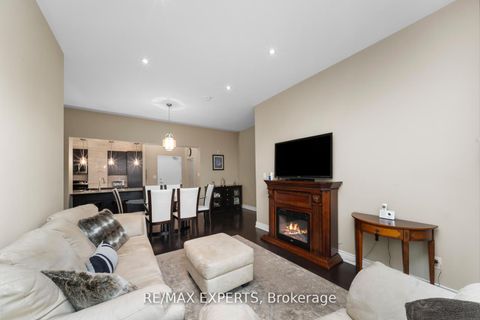 Photo 18 at 105 - 10211 Keele Street, Maple, Vaughan