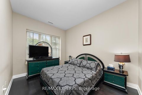 Photo 19 at 105 - 10211 Keele Street, Maple, Vaughan