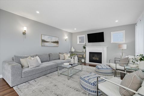 Photo 11 at 73 Hoile Drive, South East, Ajax