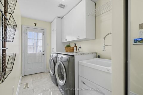 Photo 13 at 73 Hoile Drive, South East, Ajax