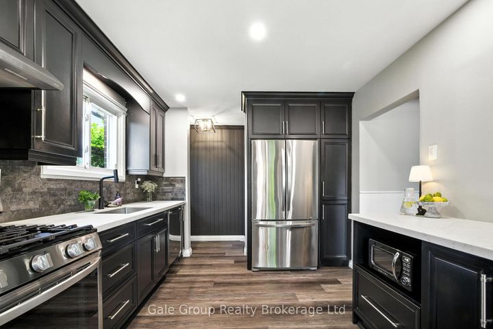 Photo 4 at 42 Moultrey Crescent, Georgetown, Halton Hills