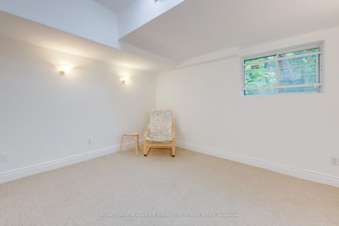 Photo 33 at 15 - 151 Merton Street, Mount Pleasant West, Toronto