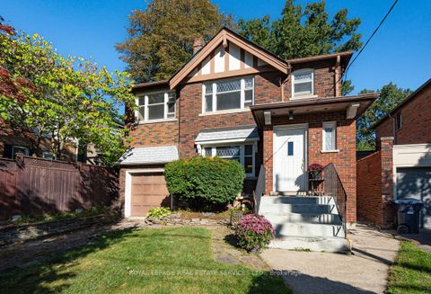 Photo 4 at 2 Parklea Drive, Leaside, Toronto