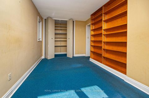 Photo 22 at 2 Parklea Drive, Leaside, Toronto