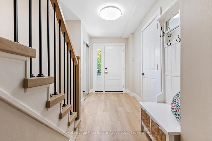 Photo 2 at 20 - 1020 Walden Circle, Clarkson, Mississauga