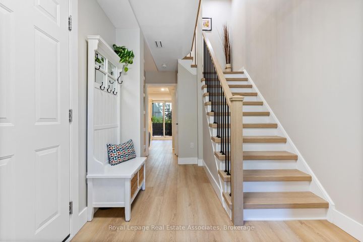 Photo 3 at 20 - 1020 Walden Circle, Clarkson, Mississauga